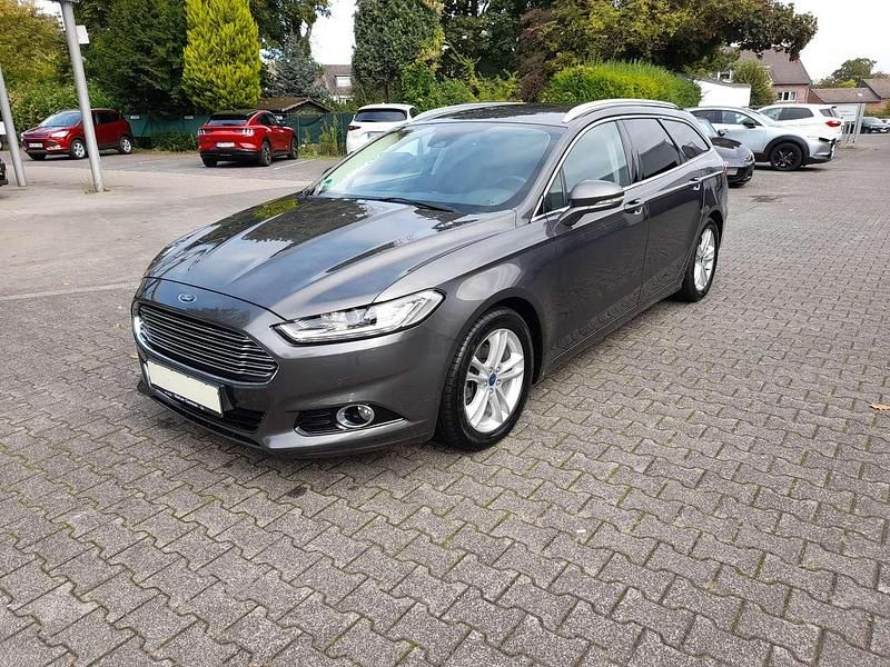 Gebraucht Ford Mondeo Titanium 203 PS (149 kW) 2015 Silber Kombi