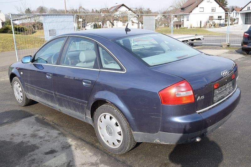 Gebraucht Audi A6 180 PS (132 kW) 2001 Blau Limousine