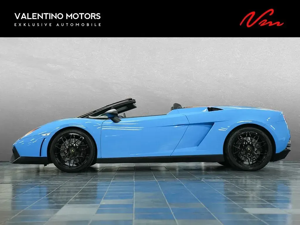Gebraucht Lamborghini Gallardo 560 PS (411 kW) 2009 Bianco monocerus (hellblau fol Cabrio