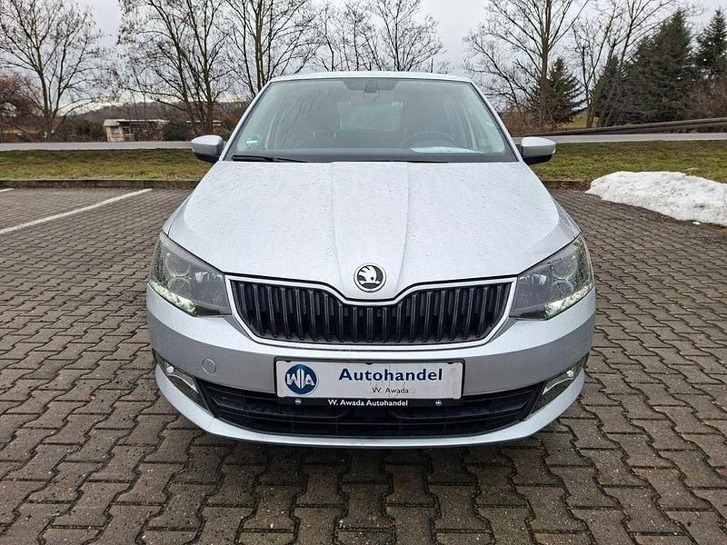 Gebraucht Skoda Fabia Ambition 75 PS (55 kW) 2015 Silber Limousine