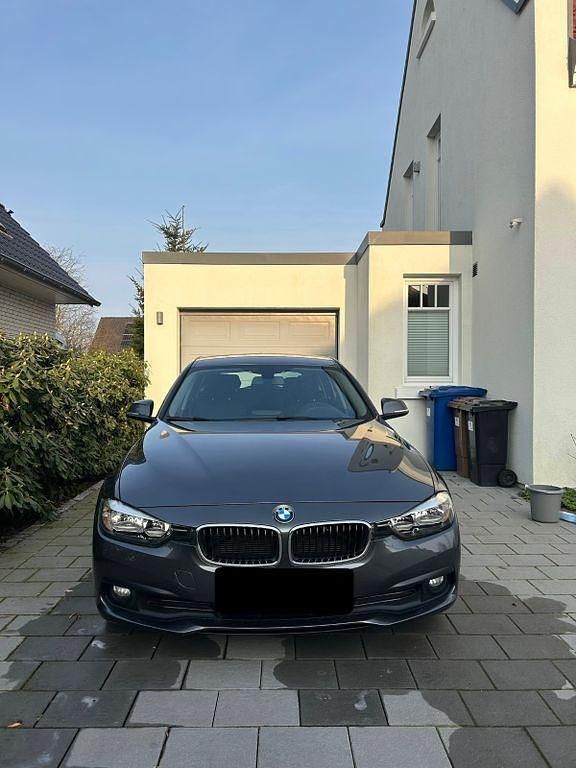 Gebraucht BMW 316 116 PS (85 kW) 2016 Grau Kombi