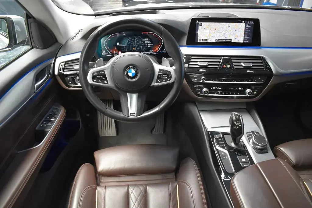 Gebraucht BMW 630 Sport Line 265 PS (194 kW) 2020 Silber Coupé