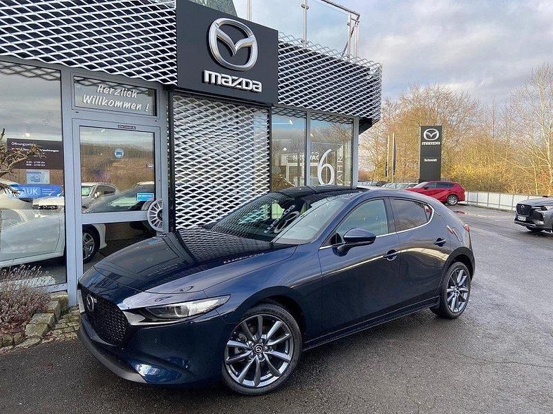 Neu 2025 Mazda 3 Center-Line | 28.290 € - Bild 1/4