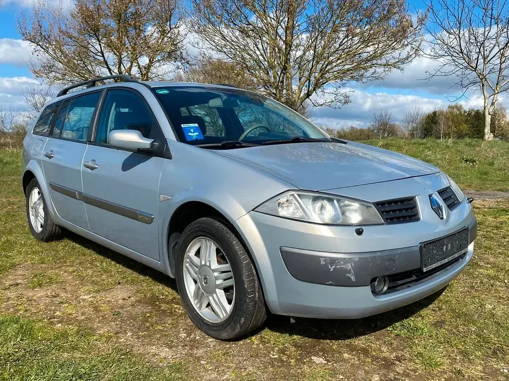 Gebraucht Renault Mégane Privilege 120 PS (88 kW) 2005 Silber Limousine