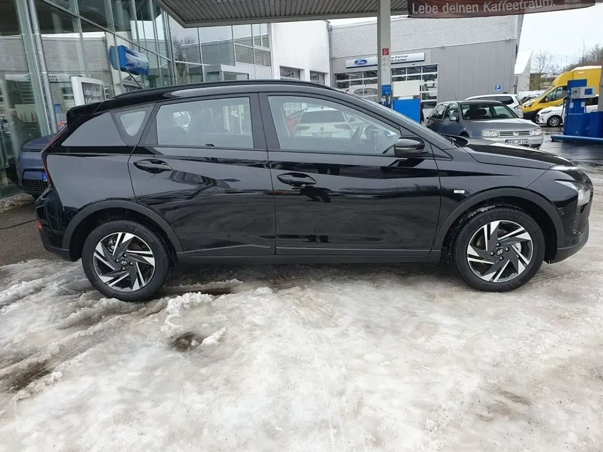 Gebraucht Hyundai Bayon Select 101 PS (74 kW) 2024 Phantom black mineraleffekt SUV