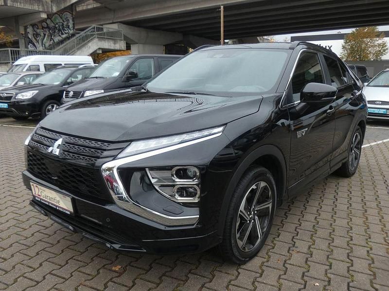 Schwarz Gebraucht 2022 Mitsubishi Eclipse Cross Plus SUV | 21.700 € (Guter Preis) - Bild 1/4