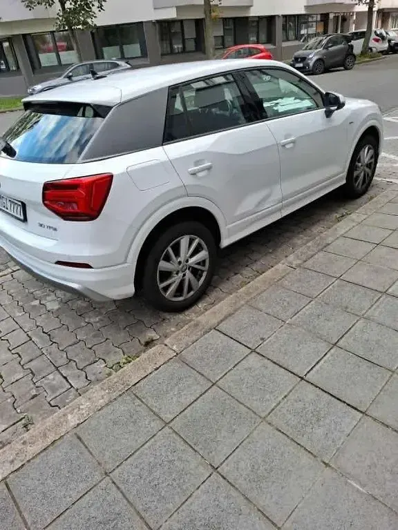 Gebraucht Audi Q2 Sport 150 PS (110 kW) 2019 Weiß SUV