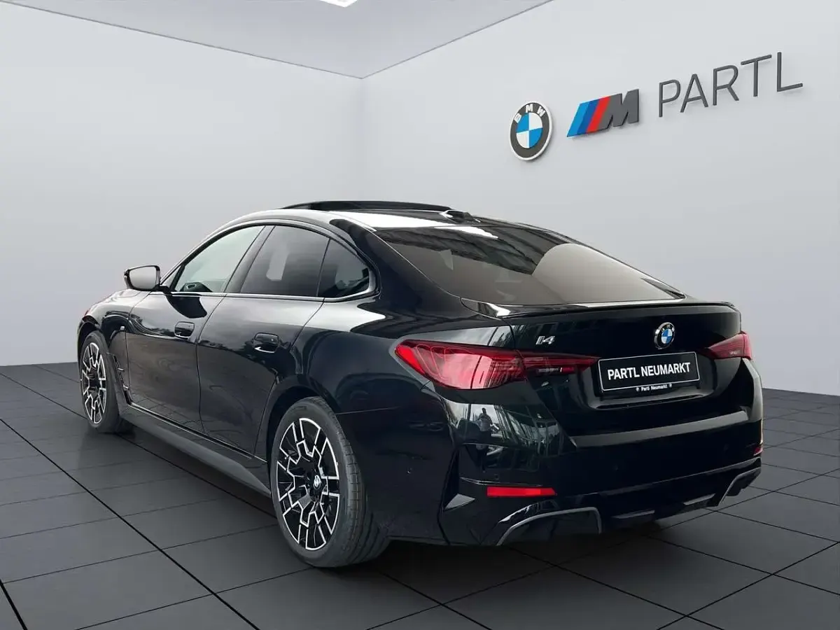 Gebraucht BMW i4 294 kW (401 PS) 2026 Saphirschwarz Limousine
