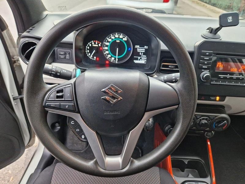 Gebraucht Suzuki Ignis Club 90 PS (66 kW) 2017 Weiß Kleinwagen