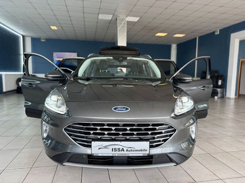 Gebraucht Ford Kuga Titanium 120 PS (88 kW) 2022 Grau SUV