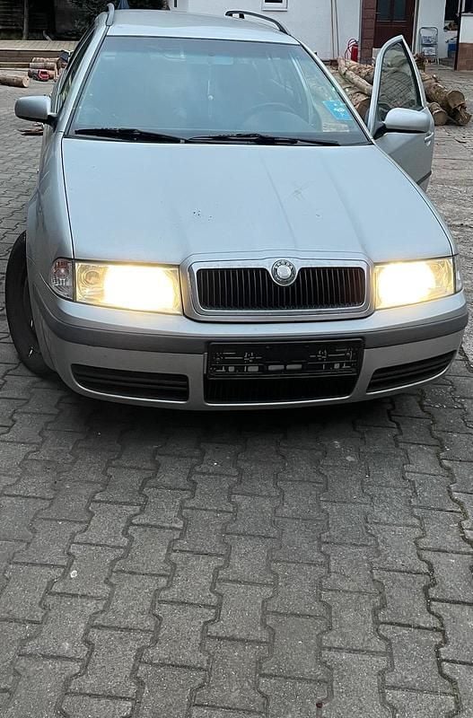 Gebraucht Skoda Octavia 109 PS (80 kW) 2002 Silber Kombi