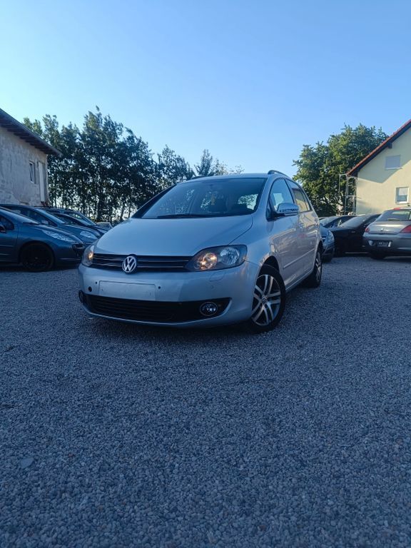 Silber Gebraucht 2010 VW Golf Plus Comfortline Van / Kleinbus | 4.500 € (Guter Preis) - Bild 1/4