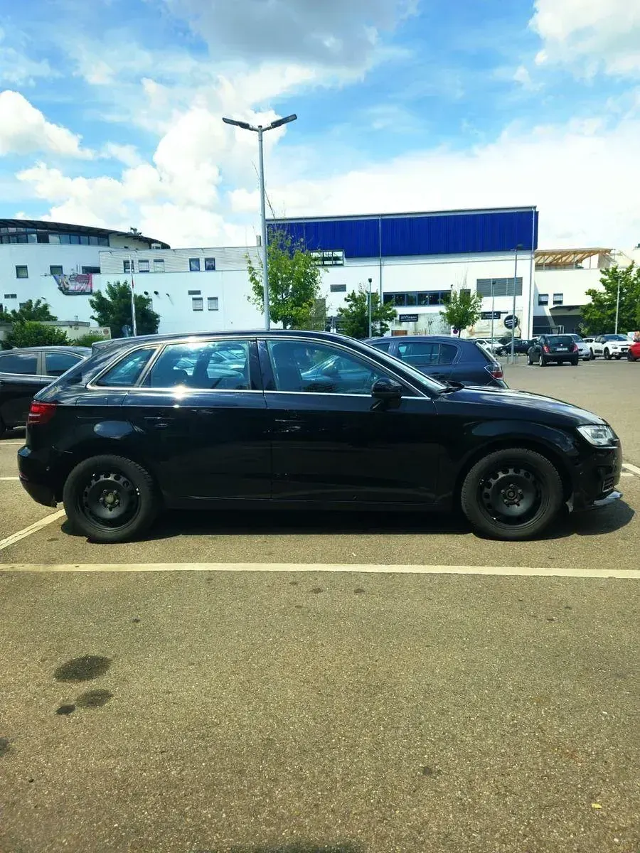 Gebraucht Audi A3 116 PS (85 kW) 2017 Schwarz Limousine