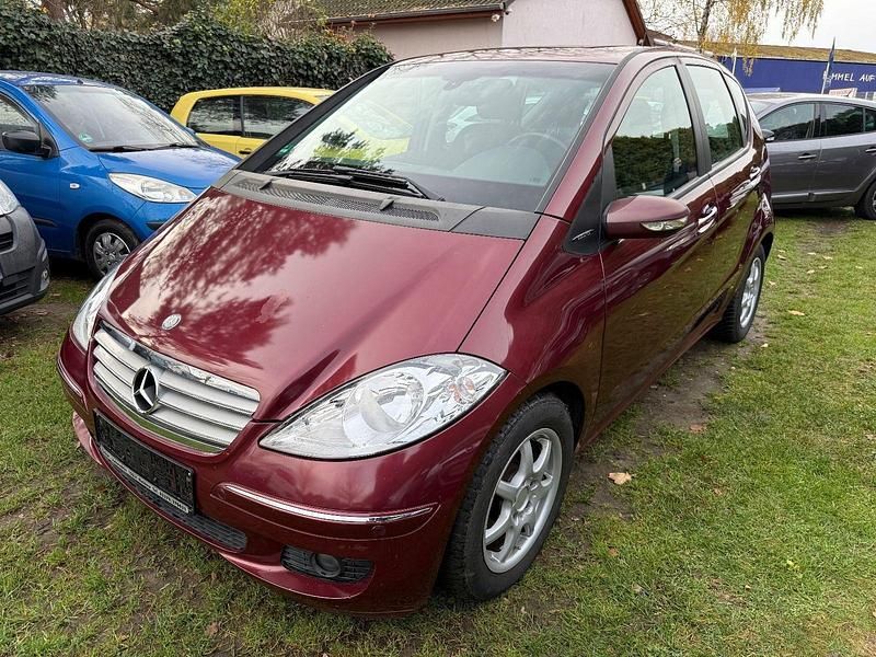 Gebraucht Mercedes A180 Elegance 109 PS (80 kW) 2008 Rot Kleinwagen