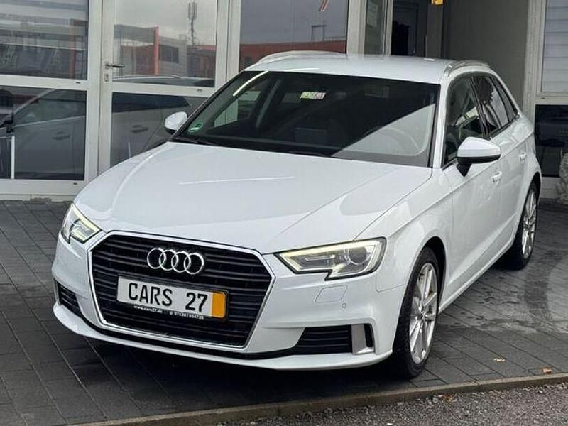 Andere Gebraucht 2018 Audi A3 Comfort Limousine | 12.999 € (Superpreis) - Bild 1/4