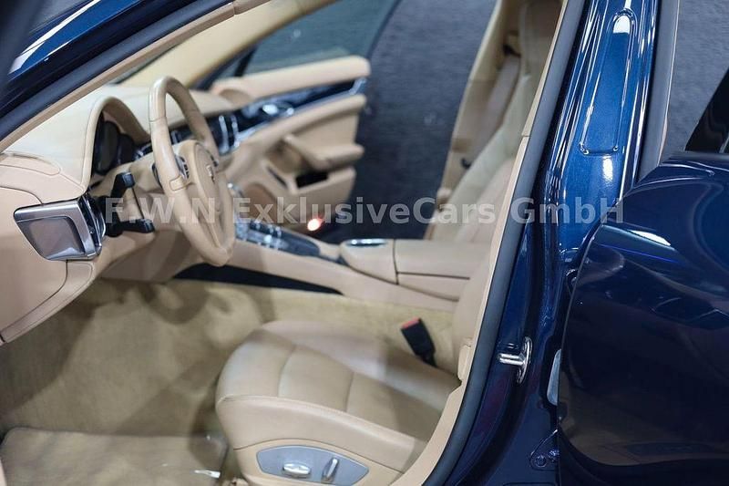 Gebraucht Porsche Panamera 4 Sport 299 PS (219 kW) 2013 Blau Limousine