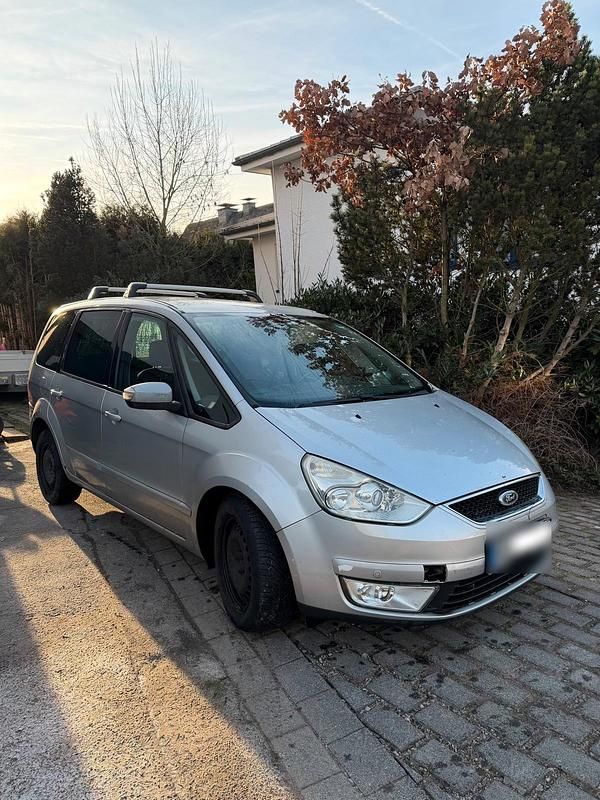 Gebraucht Ford Galaxy 131 PS (96 kW) 2007 Silber Van / Kleinbus