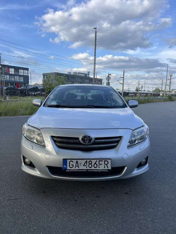 Gebraucht 2010 Toyota Corolla Limousine | 3.200 € (Superpreis) - Bild 1/4