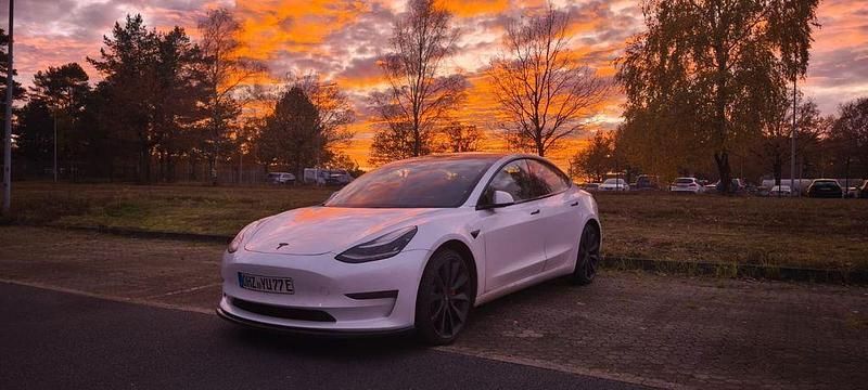 Gebraucht Tesla Model 3 Performance 330 kW (450 PS) 2019 Weiß Limousine