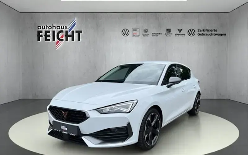 Używany Cupra Leon 150 KM (110 kW) 2024 Biały Sedan/Limuzyna