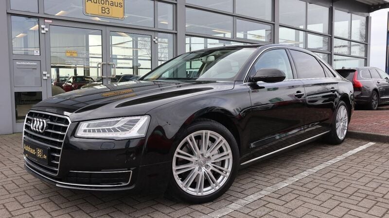 Schwarz Gebraucht 2016 Audi A8L Design Limousine | 27.972 € (Guter Preis) - Bild 1/4