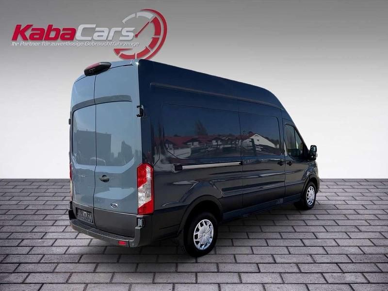 Gebraucht Ford Transit Trend 131 PS (96 kW) 2020 Blau Limousine