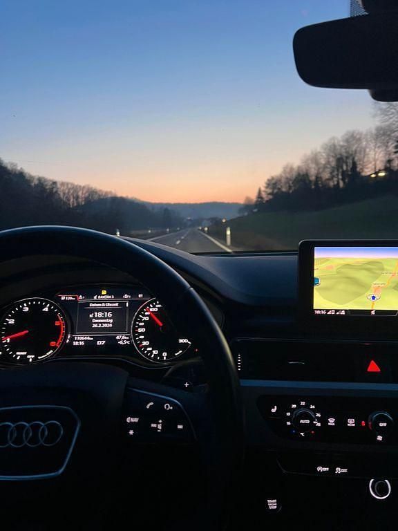 Gebraucht Audi A4 Comfort 150 PS (110 kW) 2019 Grau Kombi