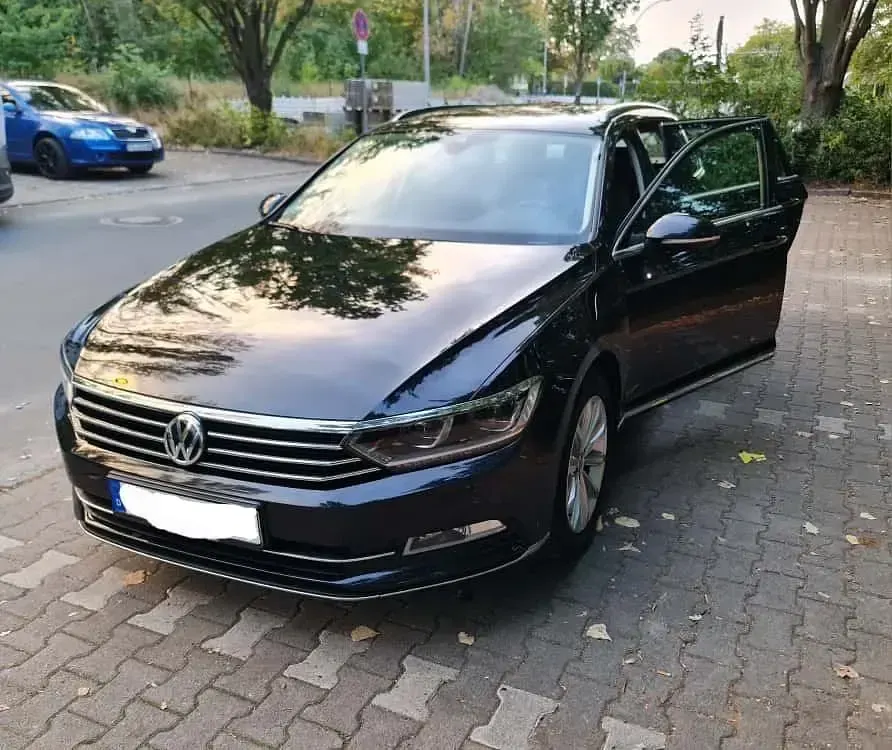 Gebraucht VW Passat Business 150 PS (110 kW) 2019 Schwarz Kombi
