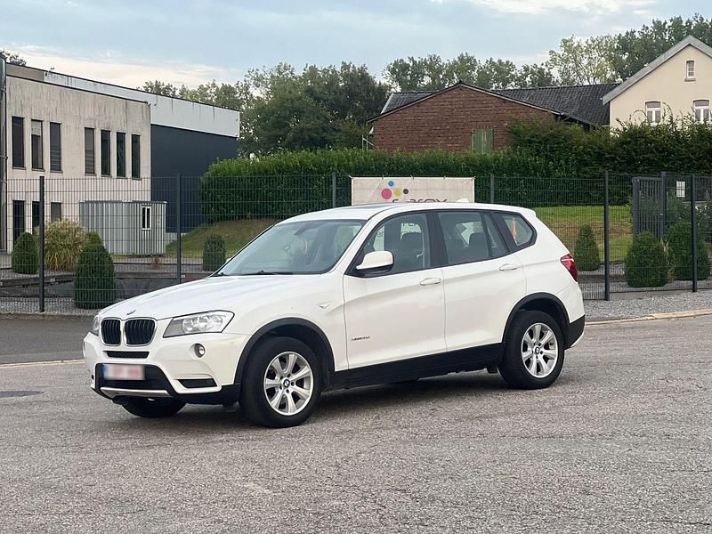 Gebraucht BMW X3 163 PS (119 kW) 2012 Weiß SUV