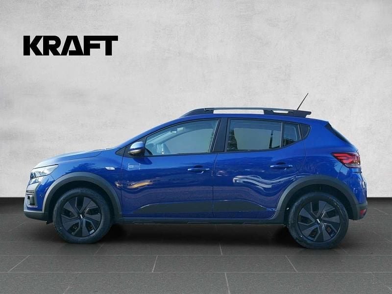 Gebraucht Dacia Sandero Expression 91 PS (66 kW) 2024 Ironblau metallic Kleinwagen