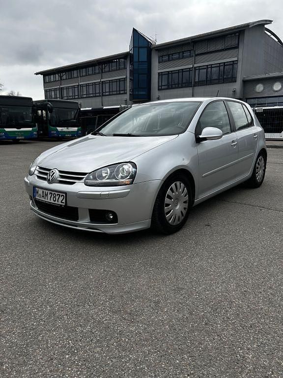 Gebraucht VW Golf V Edition 105 PS (77 kW) 2007 Silber Limousine