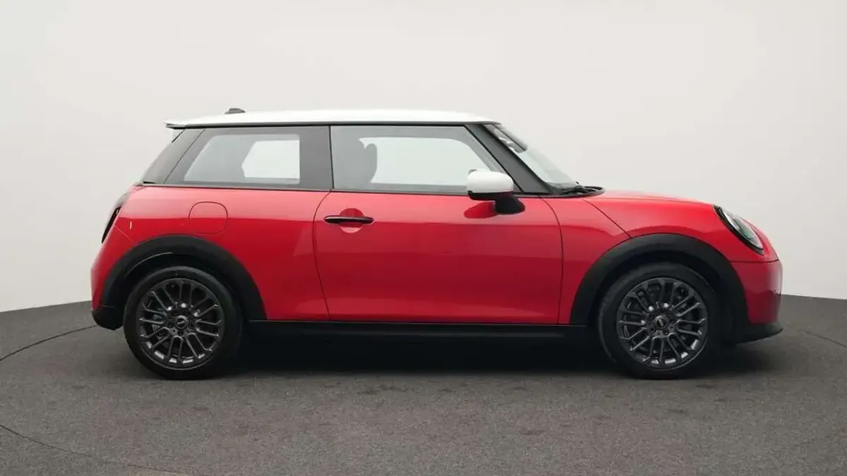 Gebraucht Mini Cooper S Classic 204 PS (150 kW) 2025 Rot Kleinwagen