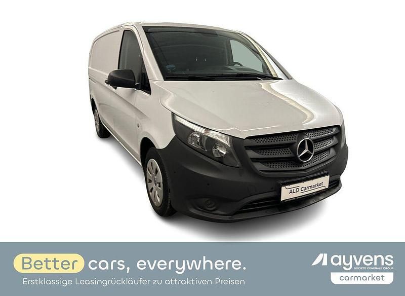 Weiß Gebraucht 2021 Mercedes Vito Limousine | 20.480 € (Fairer Preis) - Bild 1/4