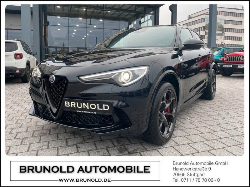 Schwarz Gebraucht 2021 Alfa Romeo Stelvio Quadrifoglio SUV | 56.900 € (Fairer Preis) - Bild 1/4