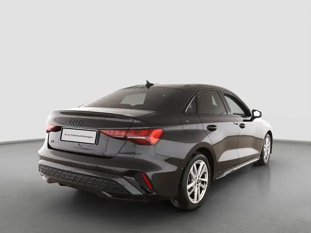 Gebraucht Audi A3 S-Line 150 PS (110 kW) 2025 Mythosschwarz metallic Limousine