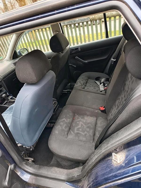 Gebraucht VW Golf IV 75 PS (55 kW) 1999 Blau Limousine