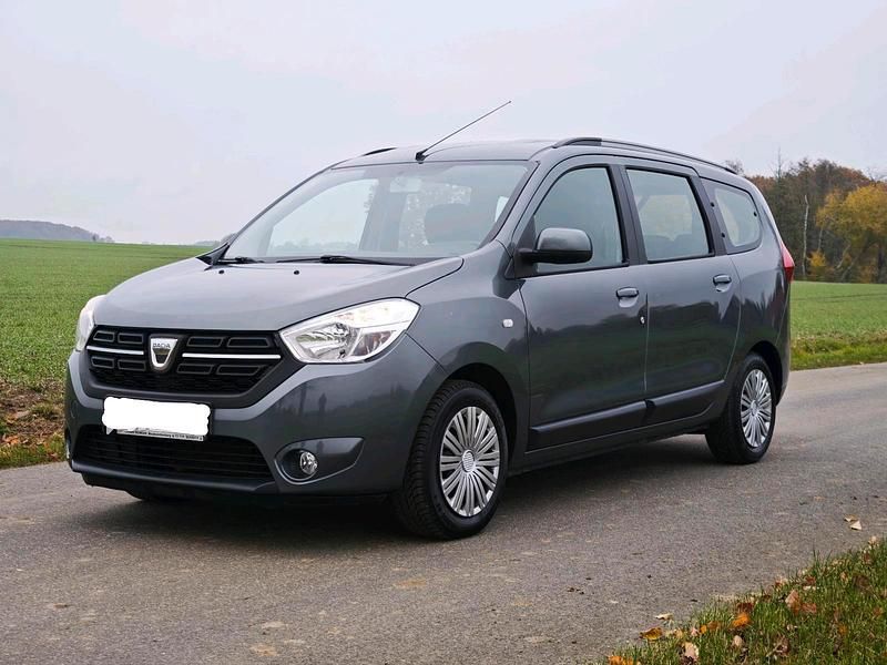 Grau Gebraucht 2018 Dacia Lodgy Van / Kleinbus | 7.850 € (Fairer Preis) - Bild 1/4
