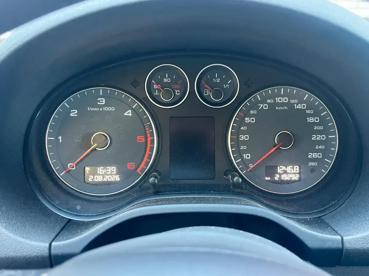 Gebraucht Audi A3 105 PS (77 kW) 2013 Schwarz Kleinwagen