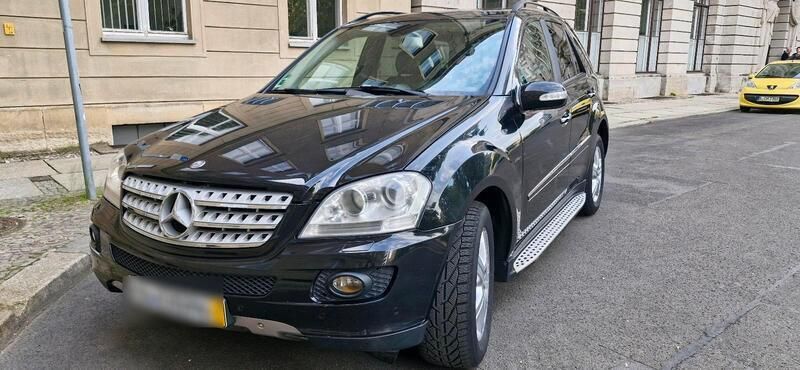 Schwarz Gebraucht 2008 Mercedes ML420 SUV | 8.200 € (Guter Preis) - Bild 1/4