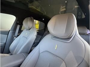 Neu Lynk & Co 02 200 kW (272 PS) 2026 Weiß (cyristal withe) SUV