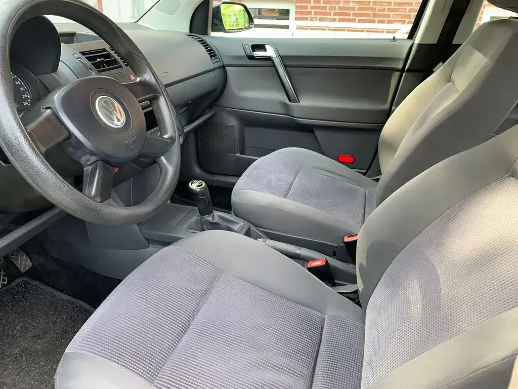 Gebraucht VW Polo 64 PS (47 kW) 2006 Schwarz Kleinwagen