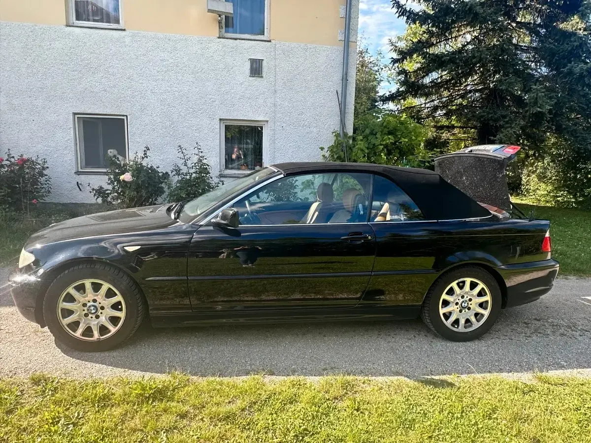 Używany BMW 320 170 KM (125 kW) 2003 Czarny Kabriolet