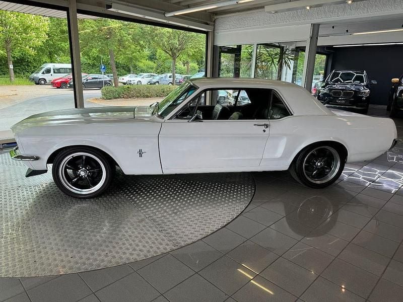 Second-hand Ford Mustang 252 CP (185 kW) 1968 Alb
