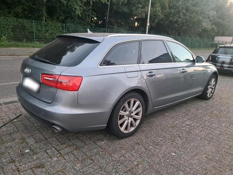 Gebraucht Audi A6 245 PS (180 kW) 2012 Grau Kombi