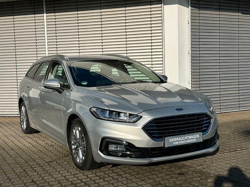 Gebraucht Ford Mondeo Titanium 140 PS (102 kW) 2022 Silber Kombi