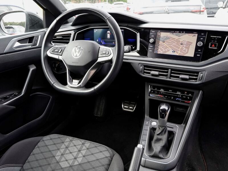 Gebraucht VW Taigo R-line 150 PS (110 kW) 2022 Pure white SUV