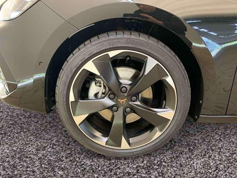 Neu Cupra Leon 204 PS (150 kW) 2025 Mitternachtsschwarz Kombi