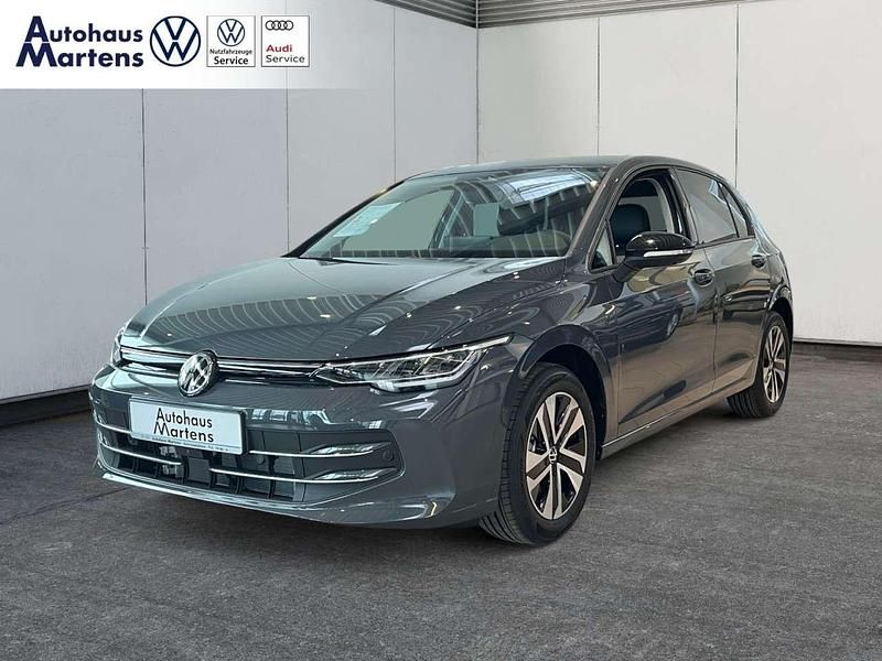Gebraucht VW Golf VIII Life 150 PS (110 kW) 2026 Limousine