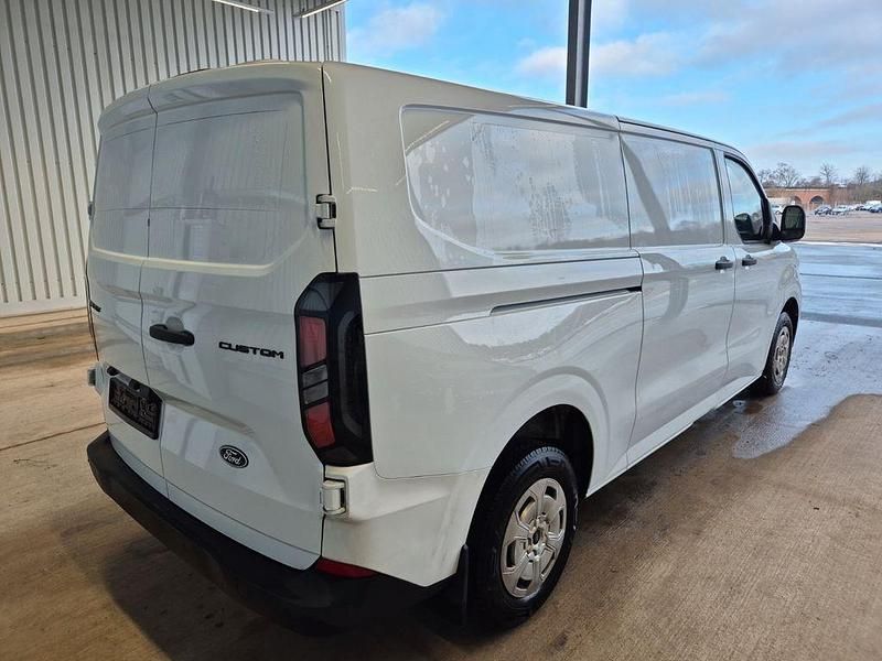 Gebraucht Ford Transit Custom Trend 136 PS (100 kW) 2024 Weiß Van / Kleinbus