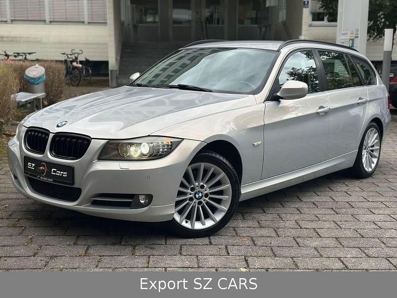 Grau Gebraucht 2011 BMW 320 Kombi | 3.900 € (Superpreis) - Bild 1/4